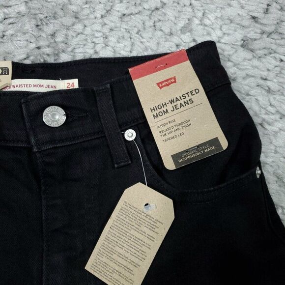 Levi's High Waisted Mom Jeans Tapered Stretch Size 24 x 29 Black High Rise - Picture 5 of 12